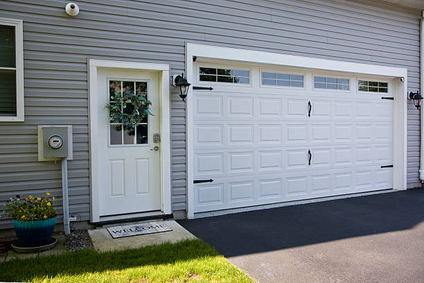 24/7 Emergency Garage Door Panel Replacement experts in Dublin, PA